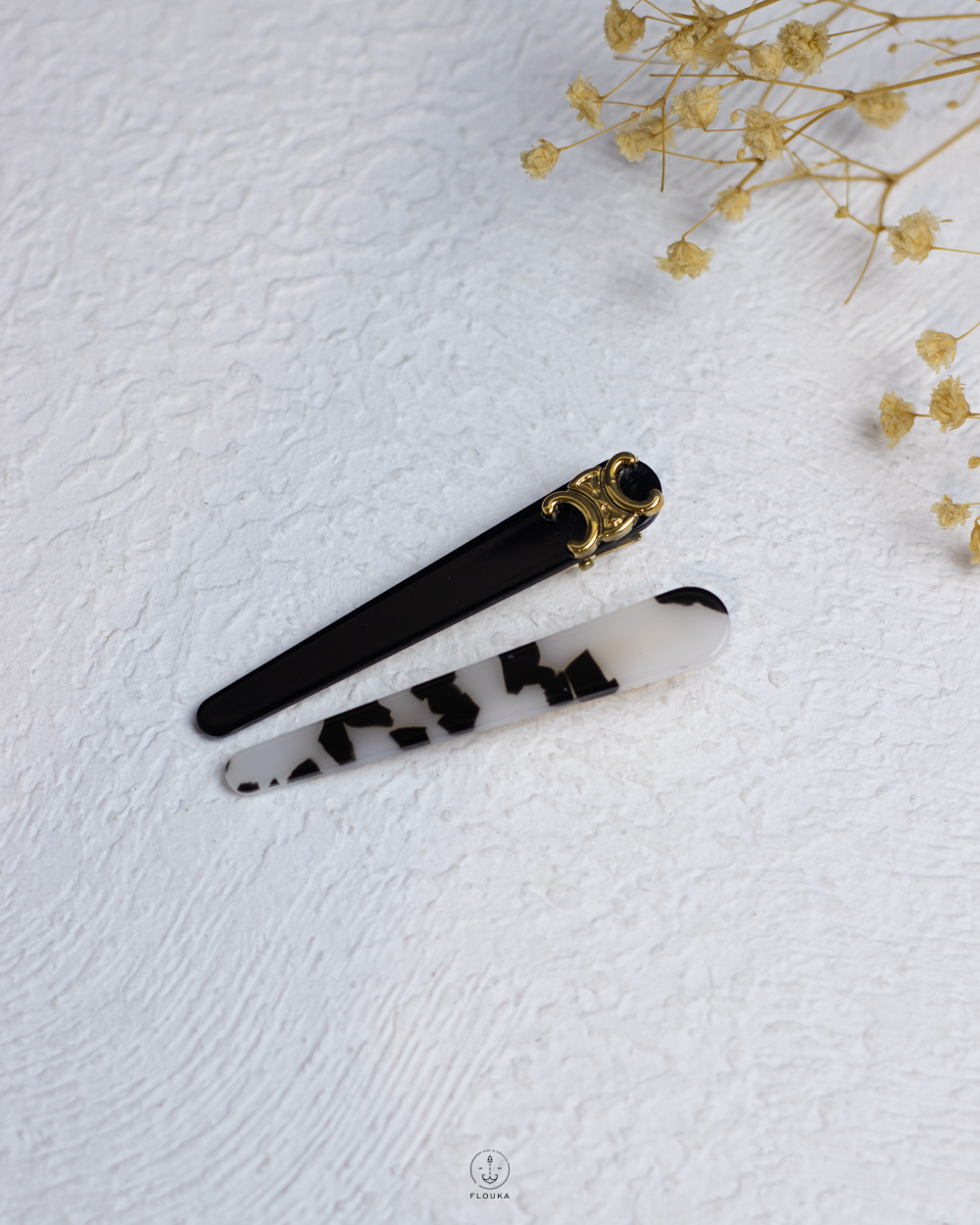 1759166514_t0179.jpg mix white & black celine clips tokka