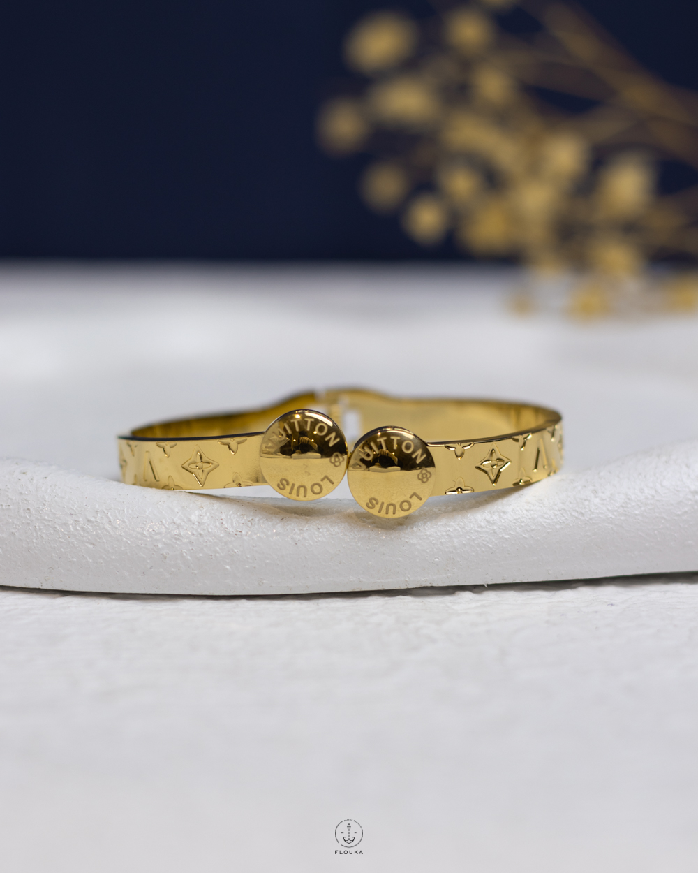 1759249519_o0981.jpg gold LV bracelet