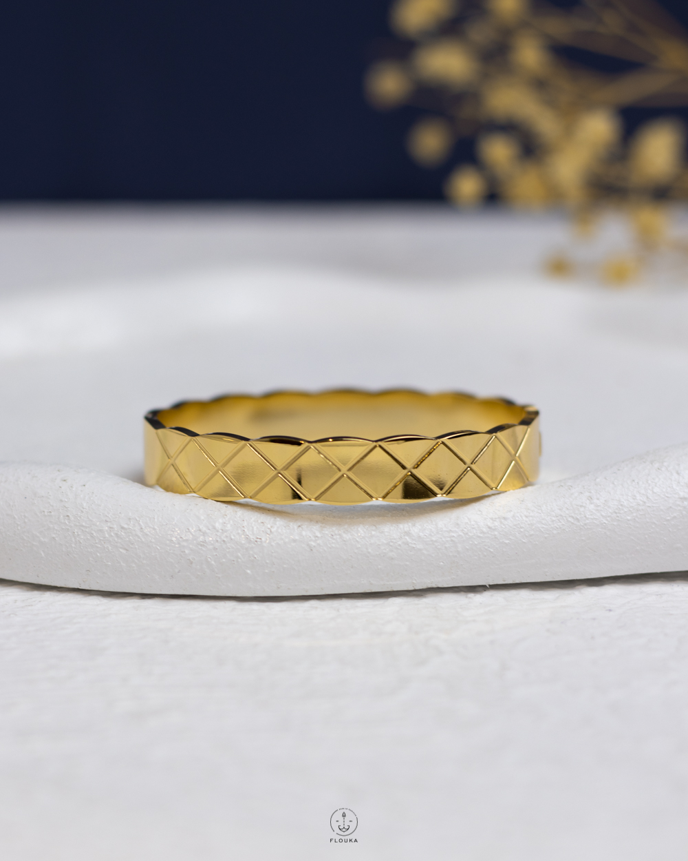 1759249611_o0965.jpg flat bone bracelet