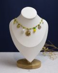 phosphoric fagbric seashell & sun necklace