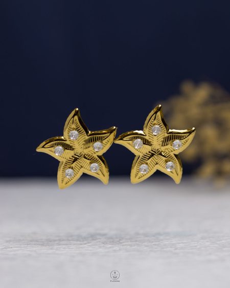 struas gold seastar earrings