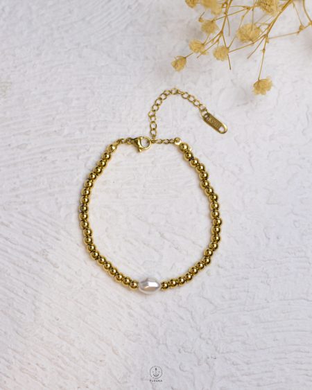 white Pearl beads gold balls bracelet