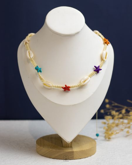free size summer Beige seashell and tiny colorful stars necklace