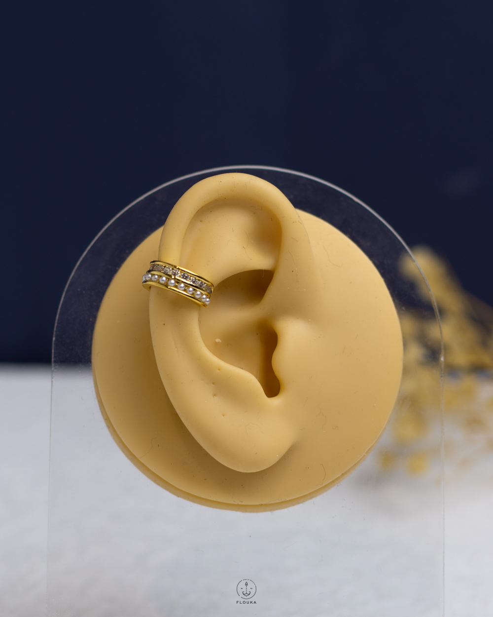 1761605818_c0166.jpg double layer struas & beads gold cuff earring