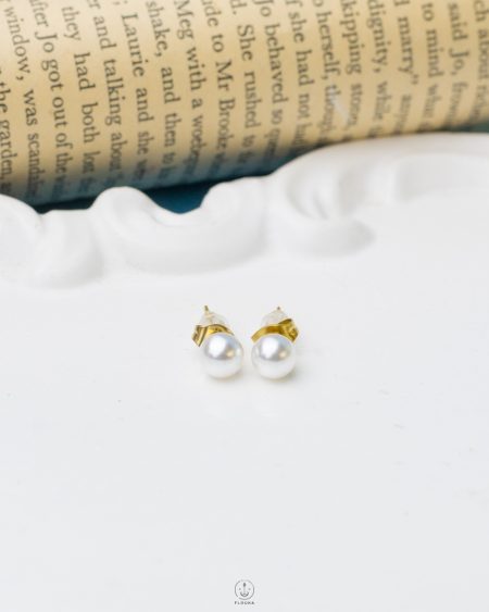 tiny white pearl bead gold XP earring
