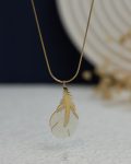 white rasin gold Leaf necklace