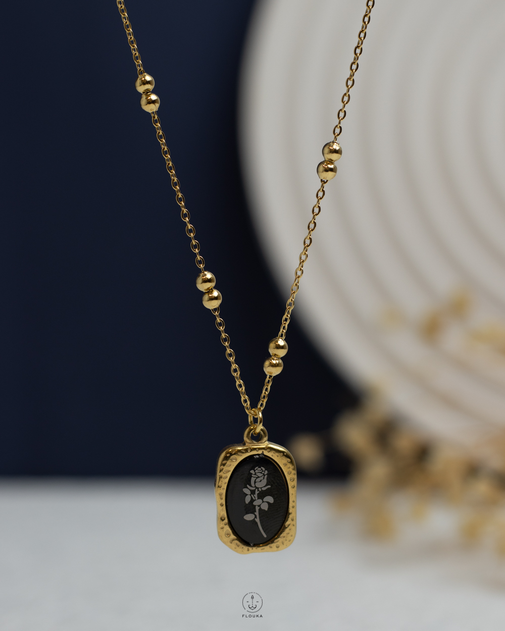 1762111354_n2005.jpg black flower ball necklace