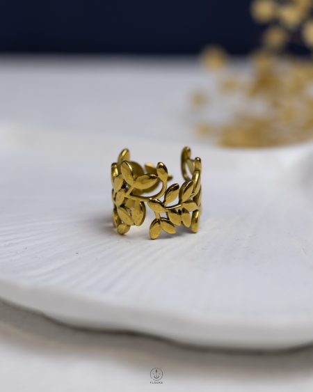 gold leafs ring
