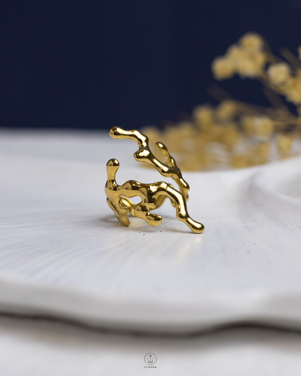 1763584880_r1066.jpg molten gold ring