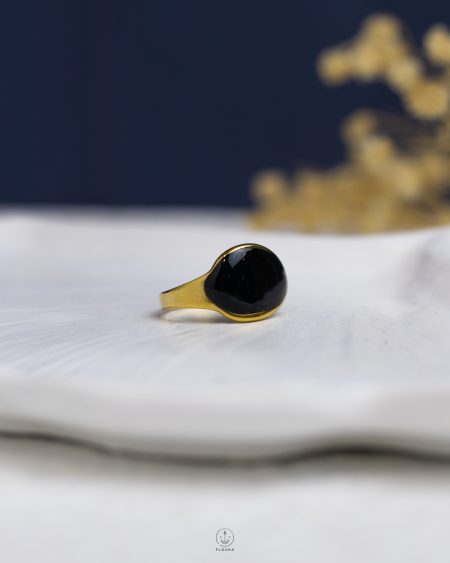 black rasin gold ring