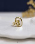 white rasin gold flower free size ring