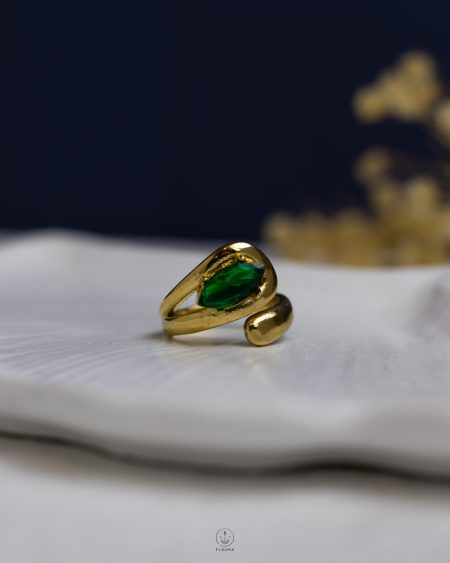 green struas gold free size ring