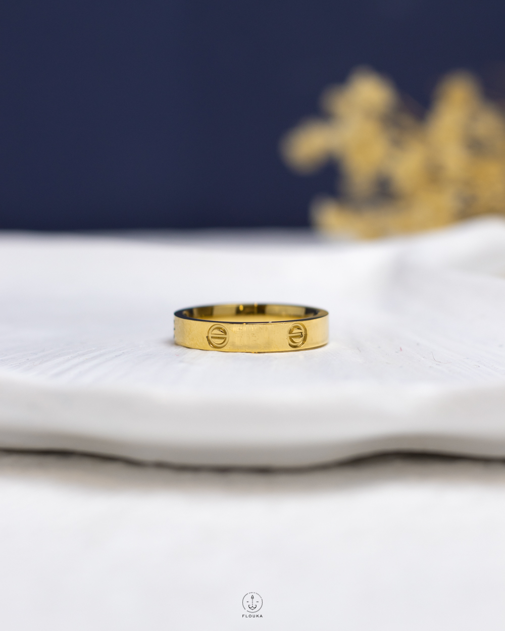 1764109186_r1159.jpg 4mm gold cartier ring