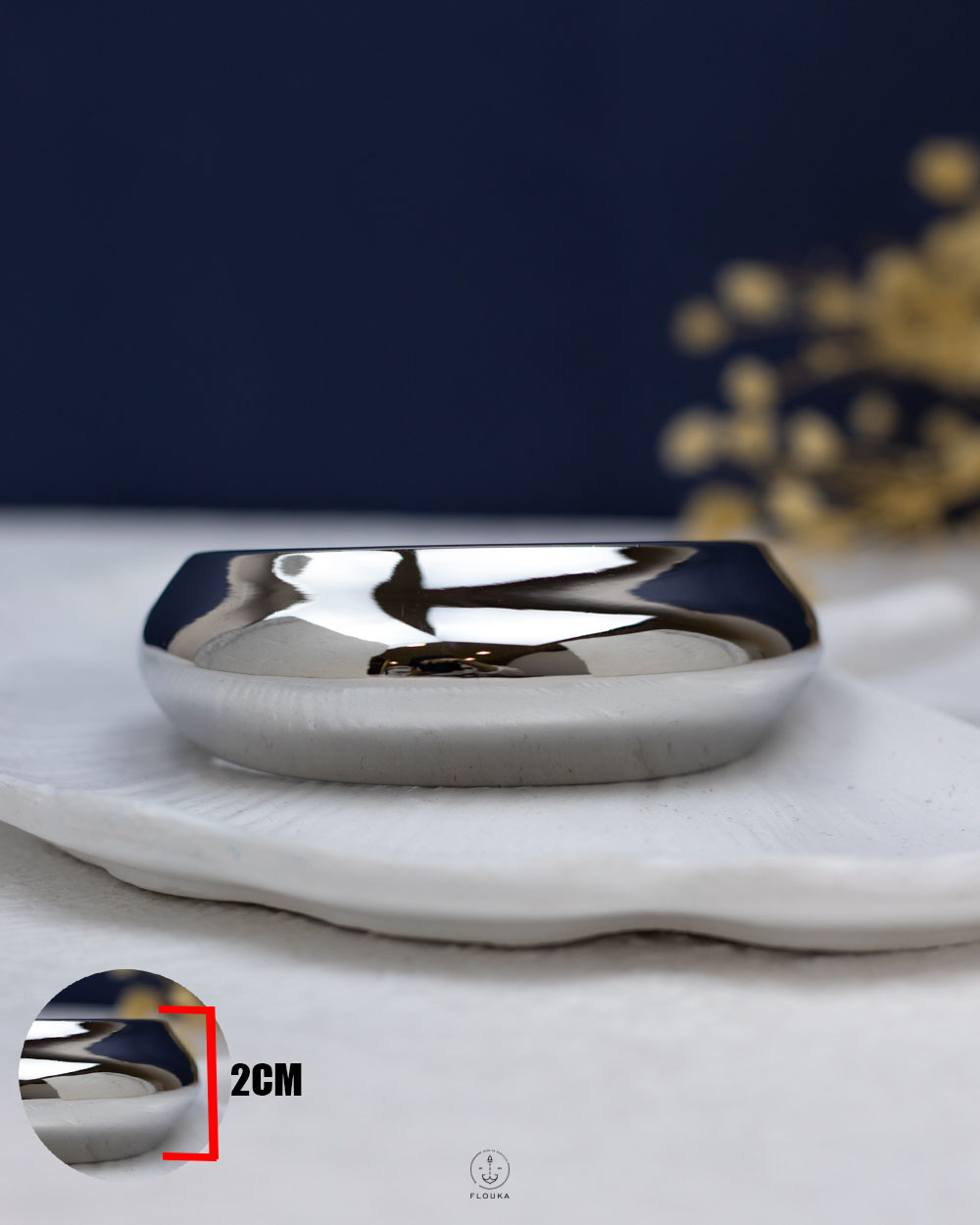 1764874585_o1092.jpg tiny silver pump bangle