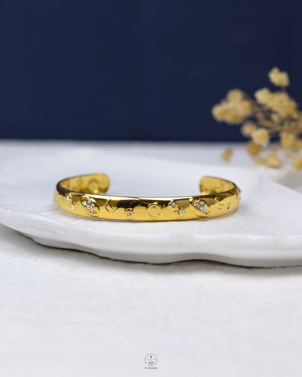 1764876686_o1120.jpg white straus stars & crescent gold bracelet