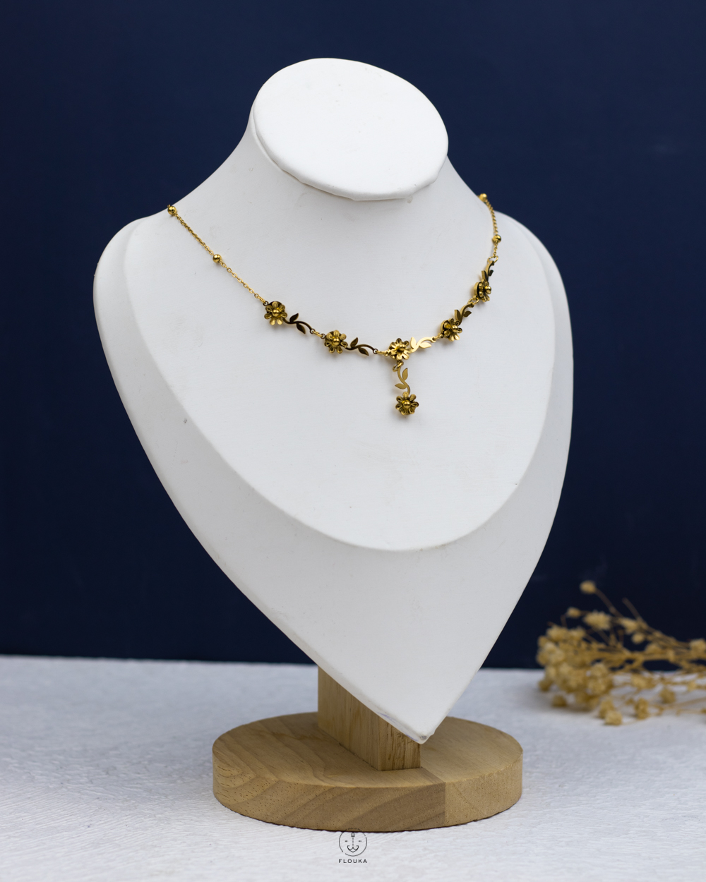 1765499187_n2056.jpg gold flowers necklace