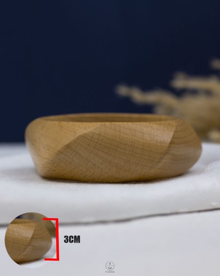 wavy baige wood bangle