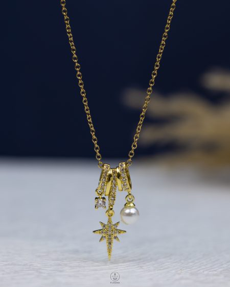 white straus space star gold necklace