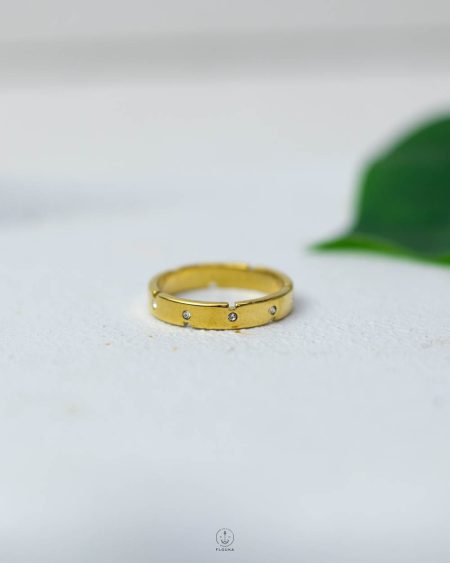 tiny straus gold ring