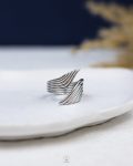 free size silver wings ring