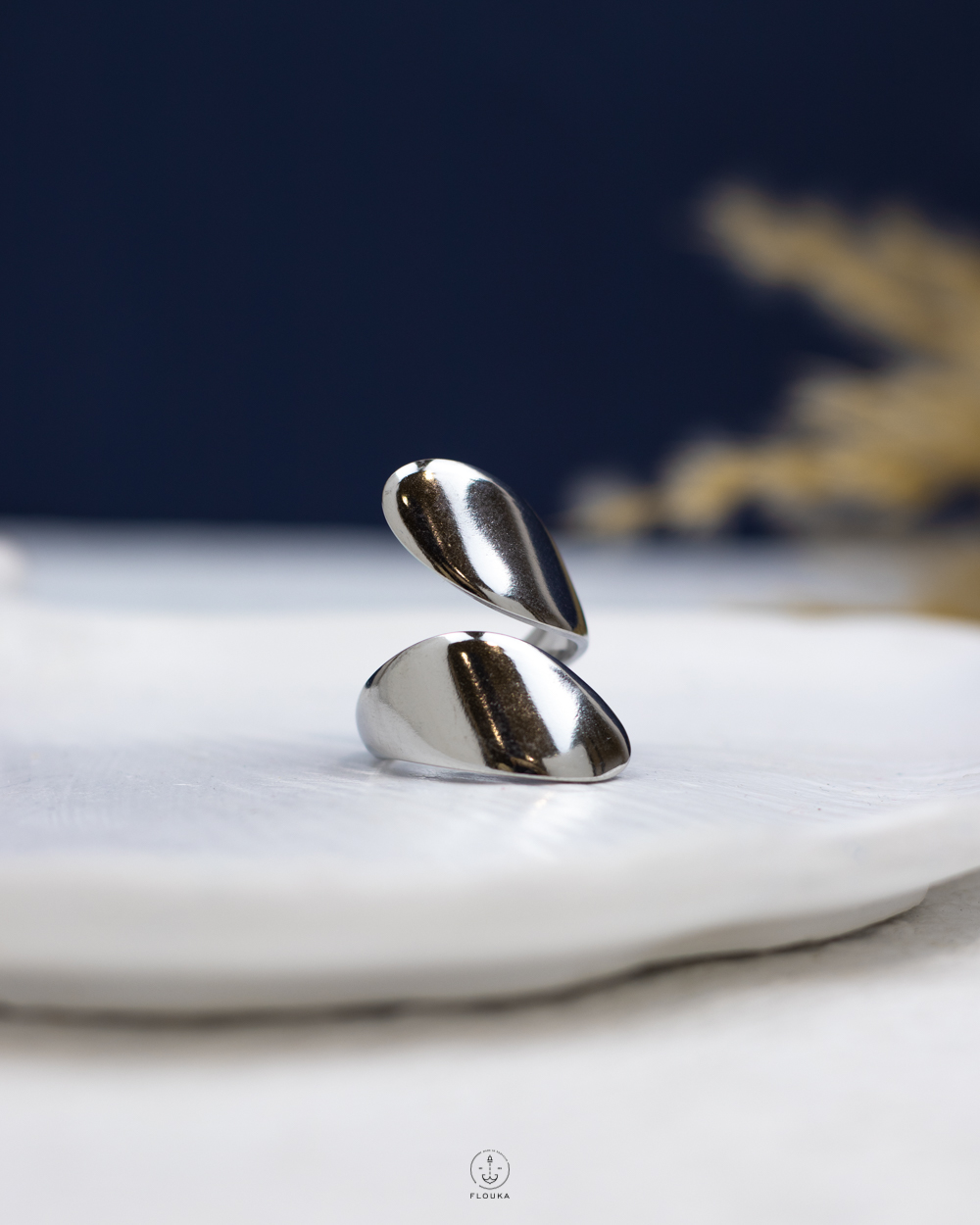 1766582234_r1196.jpg free size silver royal ring