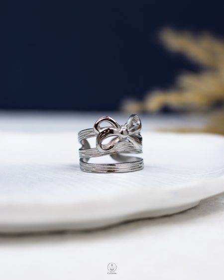 free size silver tie ring